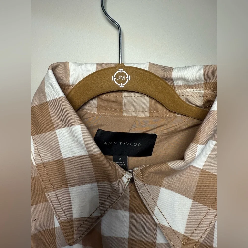 Ann Taylor Trench Coat Womens Medium Tan White Checked Double-Breasted Classic - Picture 3 of 5